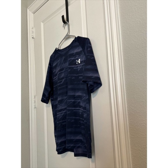 Under Armor Loose Heat Gear Navy Blue Crewneck Men's Size XL 100% Polyester - Picture 3 of 8